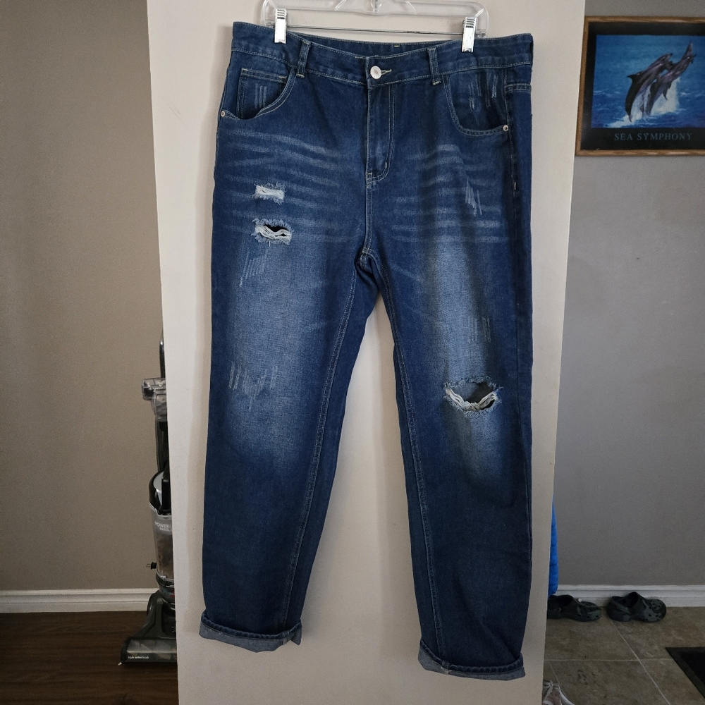 Womens Plus Size Distressed High Rise Straight Leg Boyfriend Jeans 16